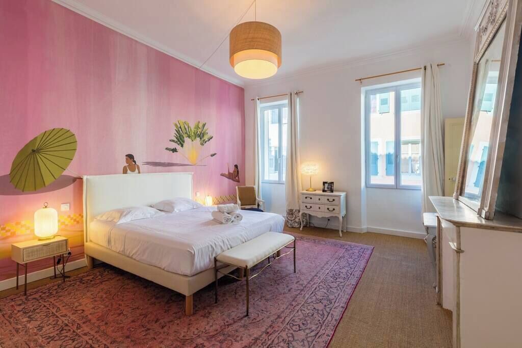 Photo of Bedroom in Opera