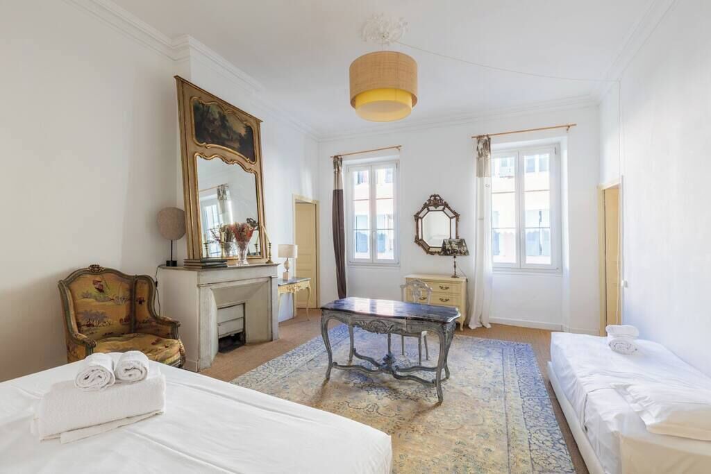 Photo of Bedroom in Opera