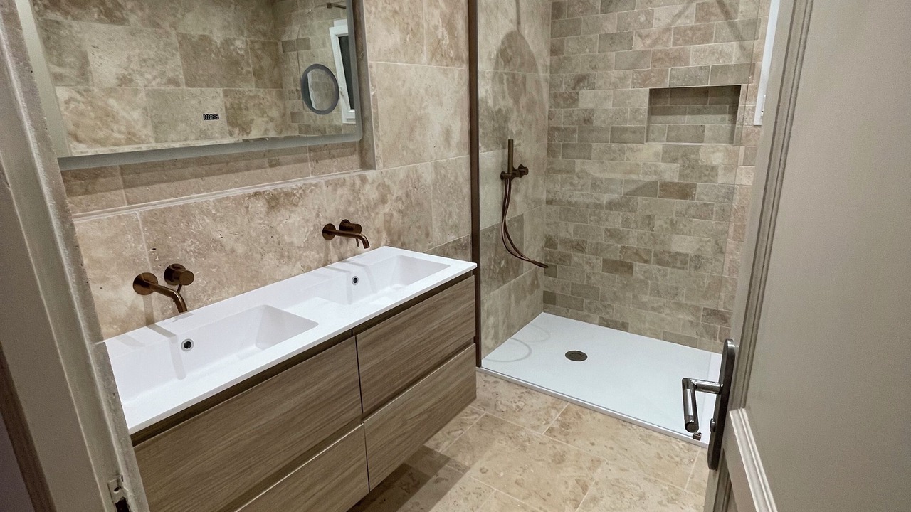 Photo of Bathroom in Pegomas