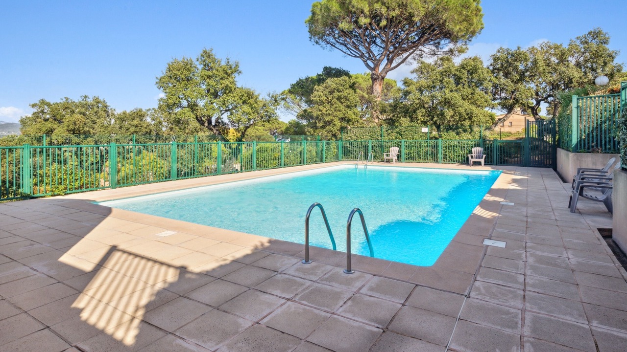 Photo of Outdoor in Cogolin