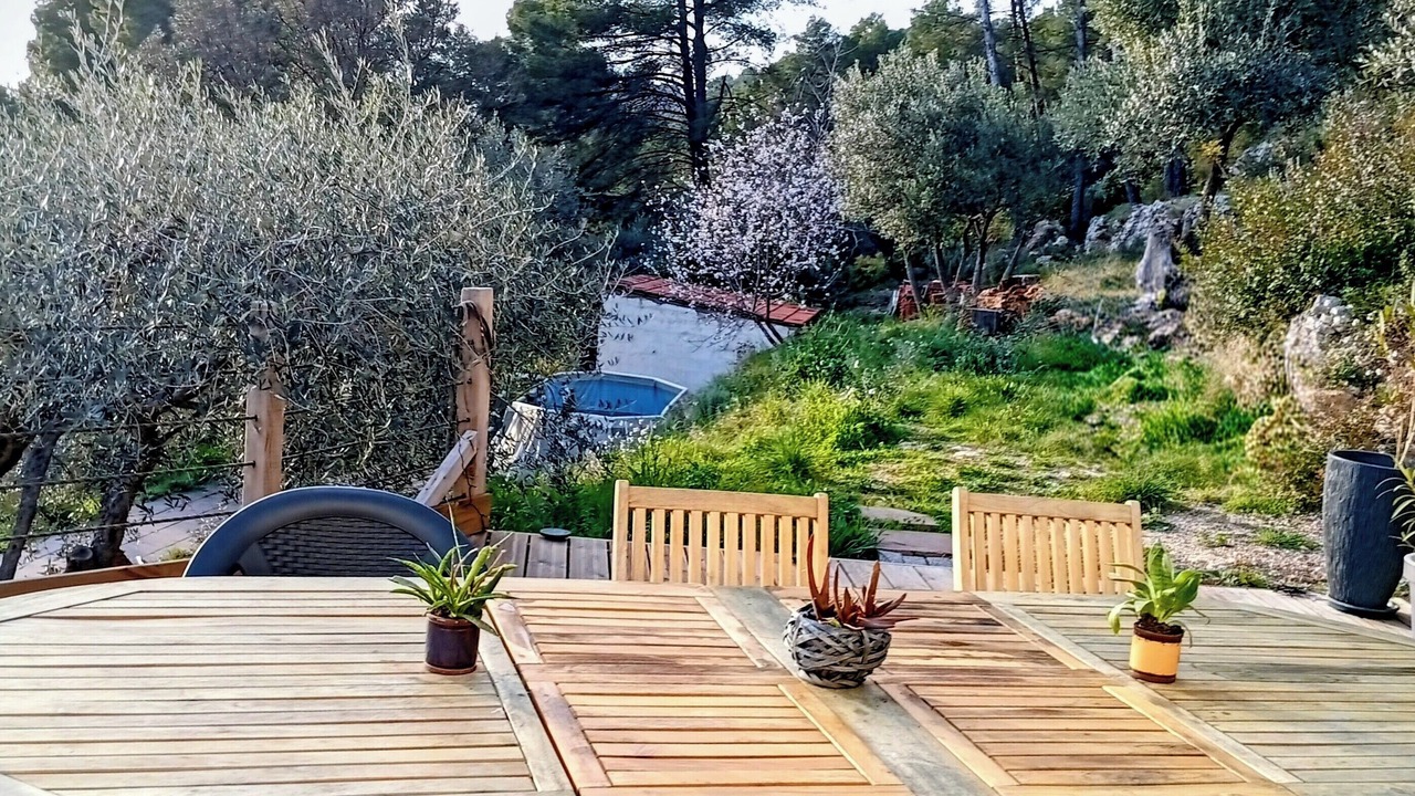 Photo of Outdoor in Evenos