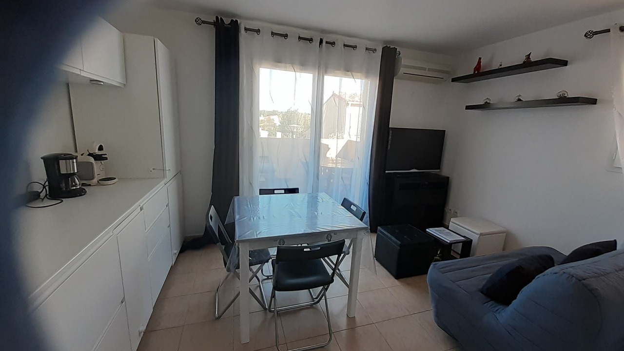 Photo of Livingroom in Mouries