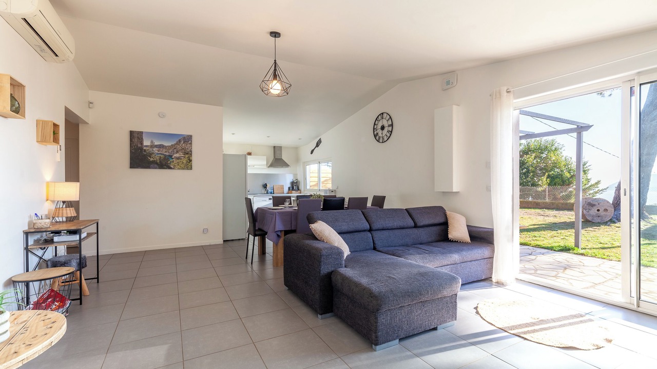 Photo of Livingroom in Istres