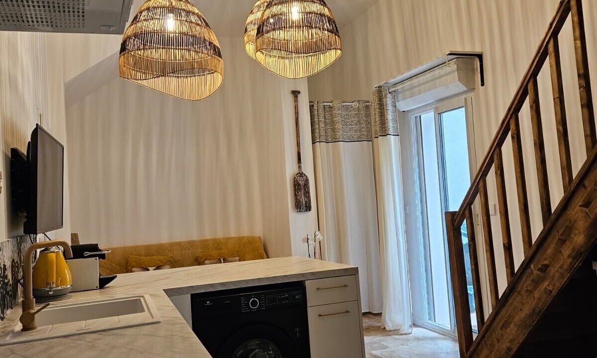 Photo of Kitchen in Prado - Republique