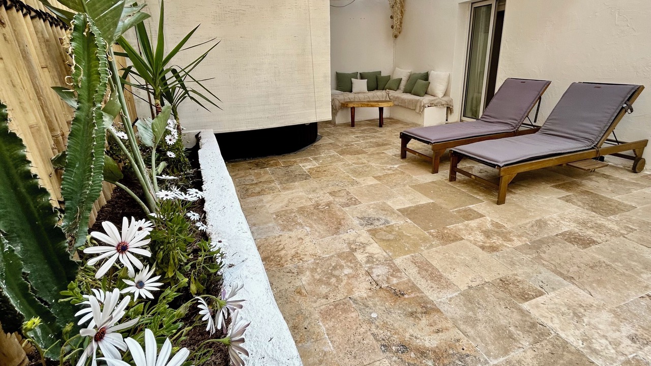 Photo of Patio Balcony in Prado - Republique