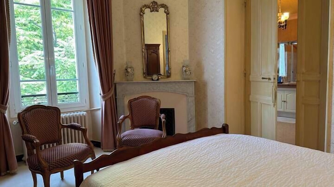 Photo of Bedroom in Saint-Hippolyte-de-Caton