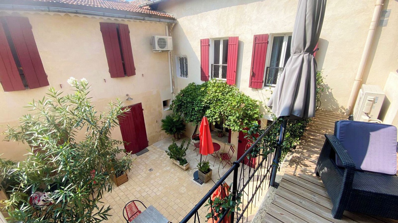 Photo of Patio Balcony in Eyragues