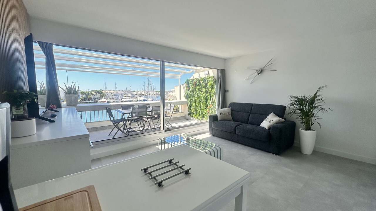 Photo of Livingroom in Le Grau-Du-Roi