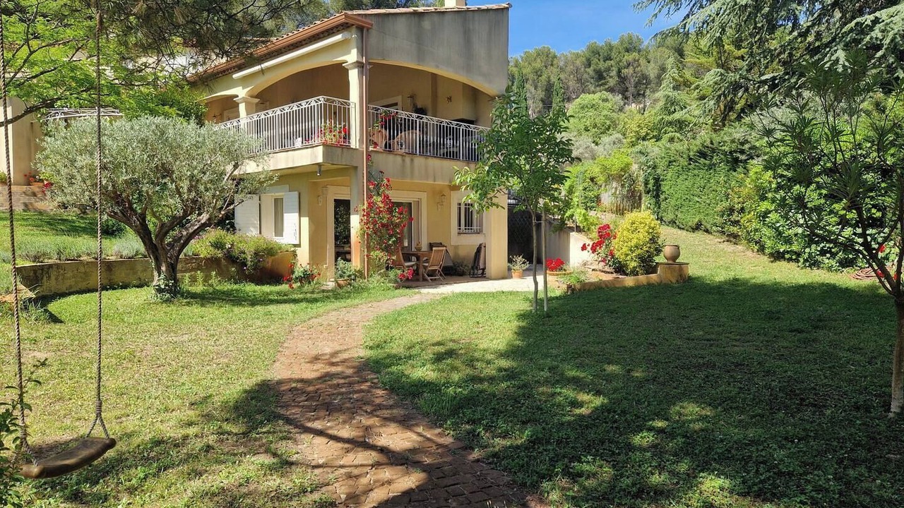 Photo of Outdoor in Gemenos
