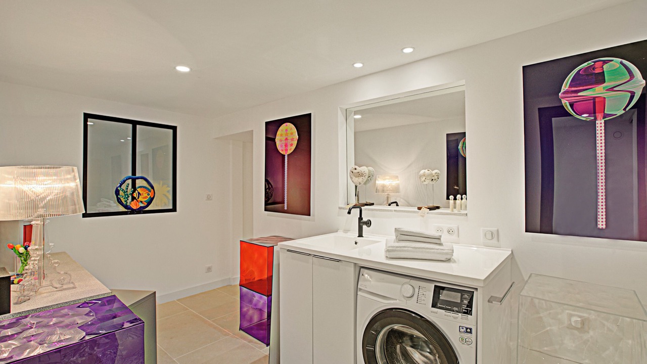 Photo of Bathroom in Guerrevieille