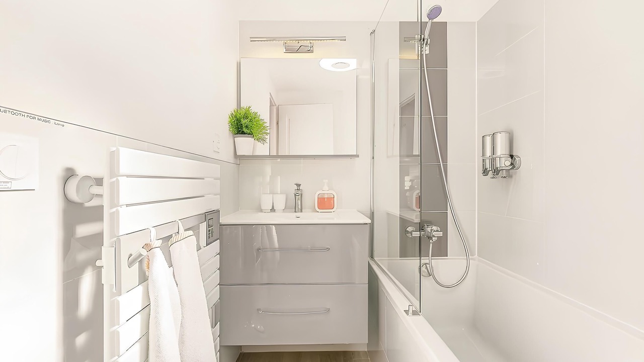 Photo of Bathroom in Seyne