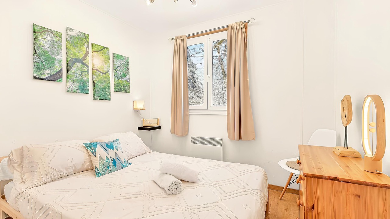 Photo of Bedroom in Seyne