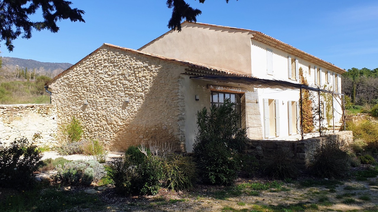 Photo of Outdoor in Cabrieres-dʼAigues