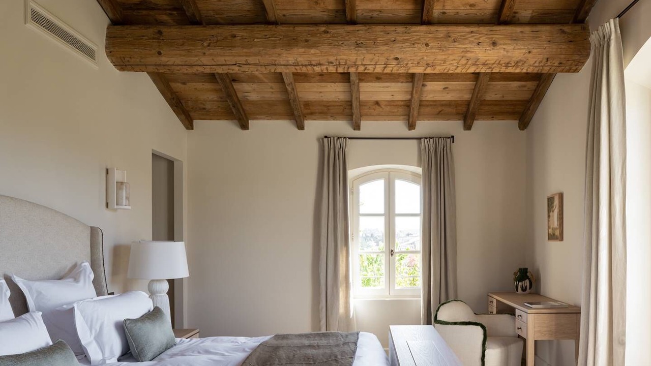 Photo of Bedroom in Eygalieres