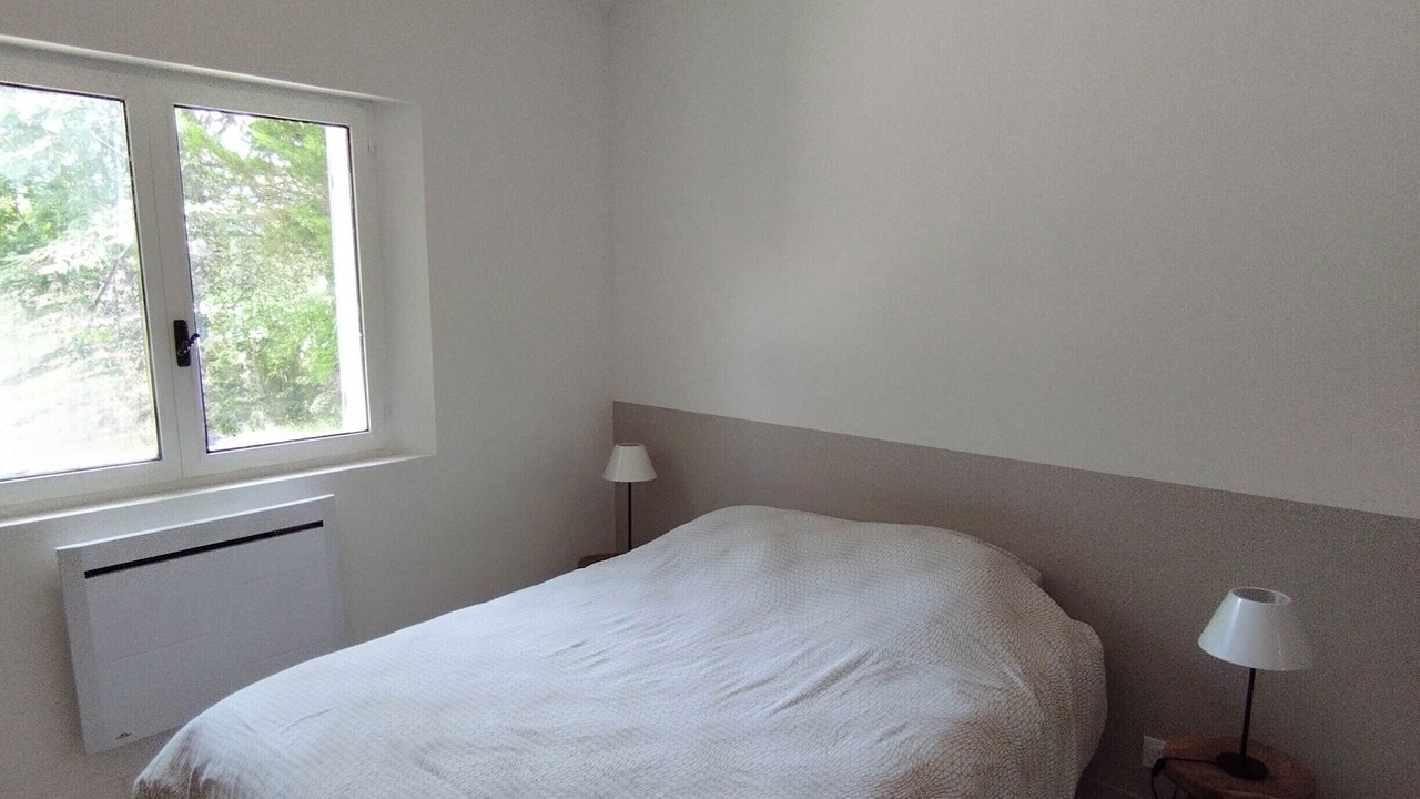 Photo of Bedroom in Saint-Martin-de-Castillon