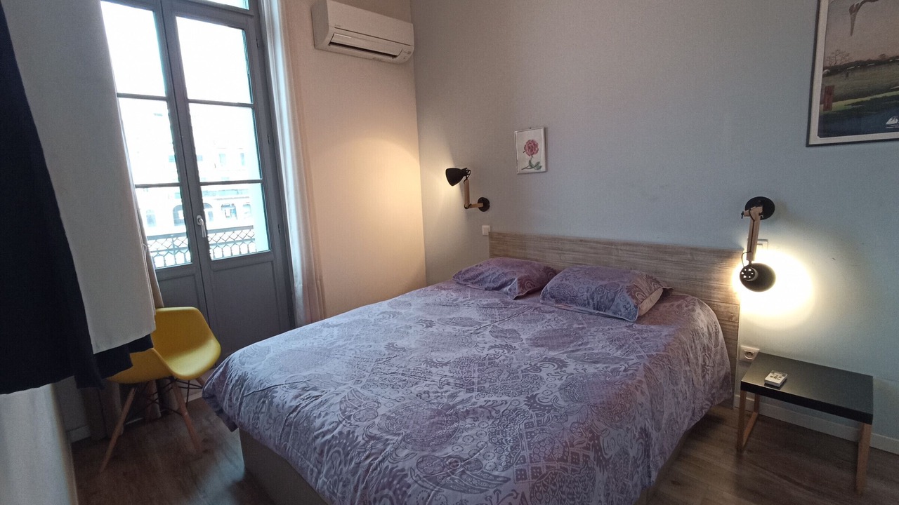 Photo of Bedroom in Sete