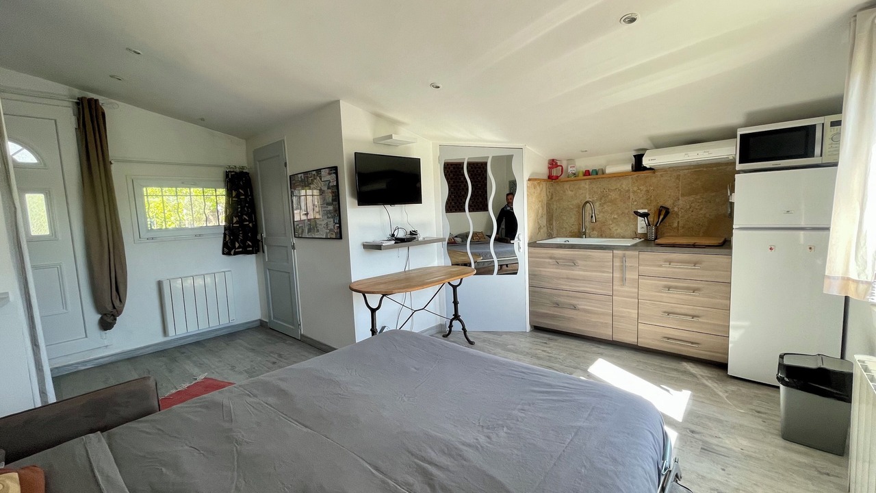 Photo of Bedroom in Lambesc
