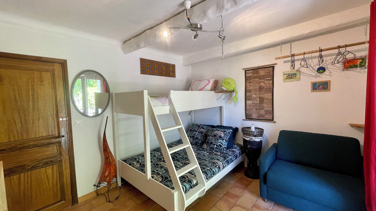 Photo of Bedroom in Lambesc
