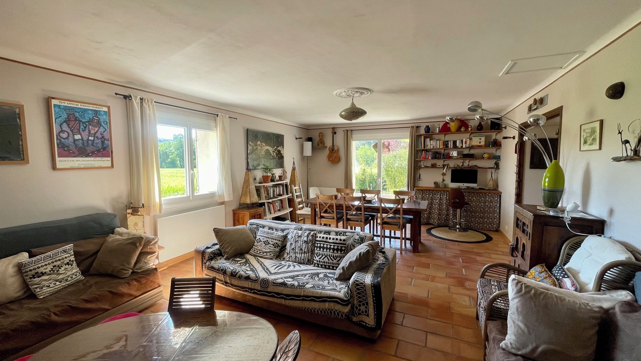 Photo of Livingroom in Lambesc