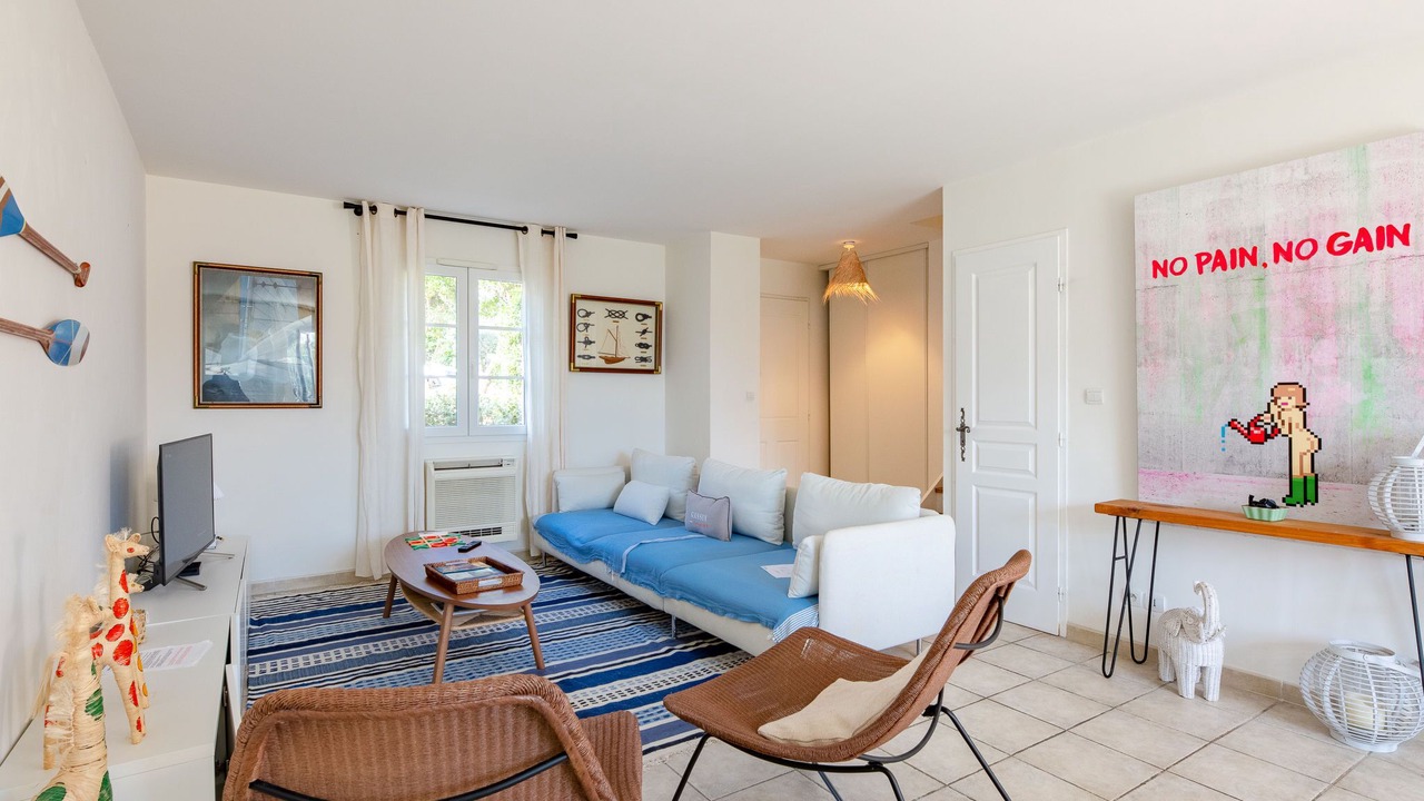 Photo of Livingroom in Gassin