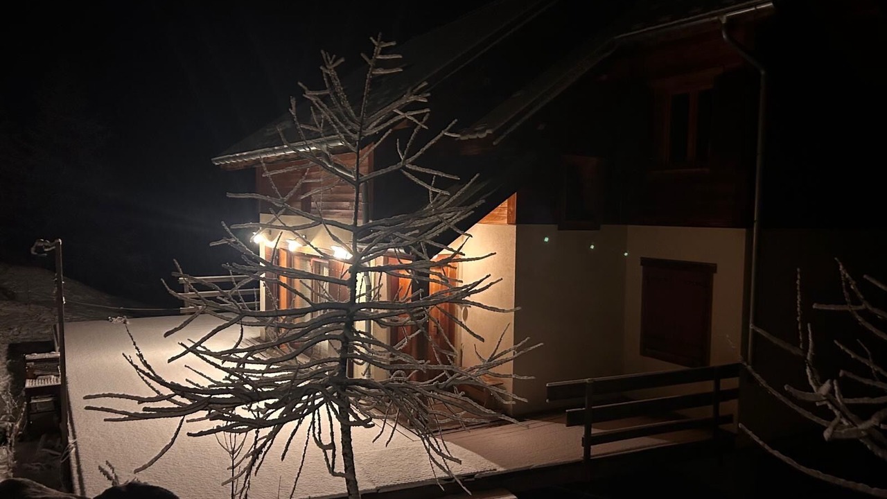 Photo of Outdoor in Enchastrayes