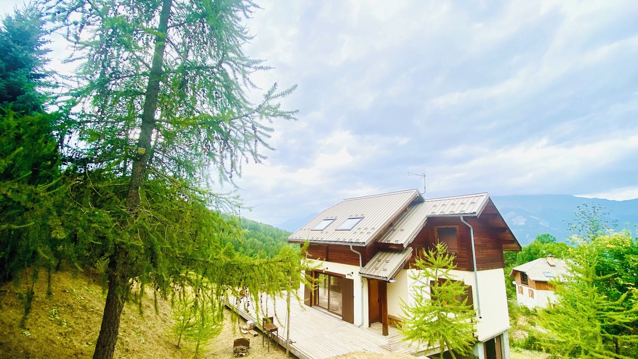 Photo of Outdoor in Enchastrayes