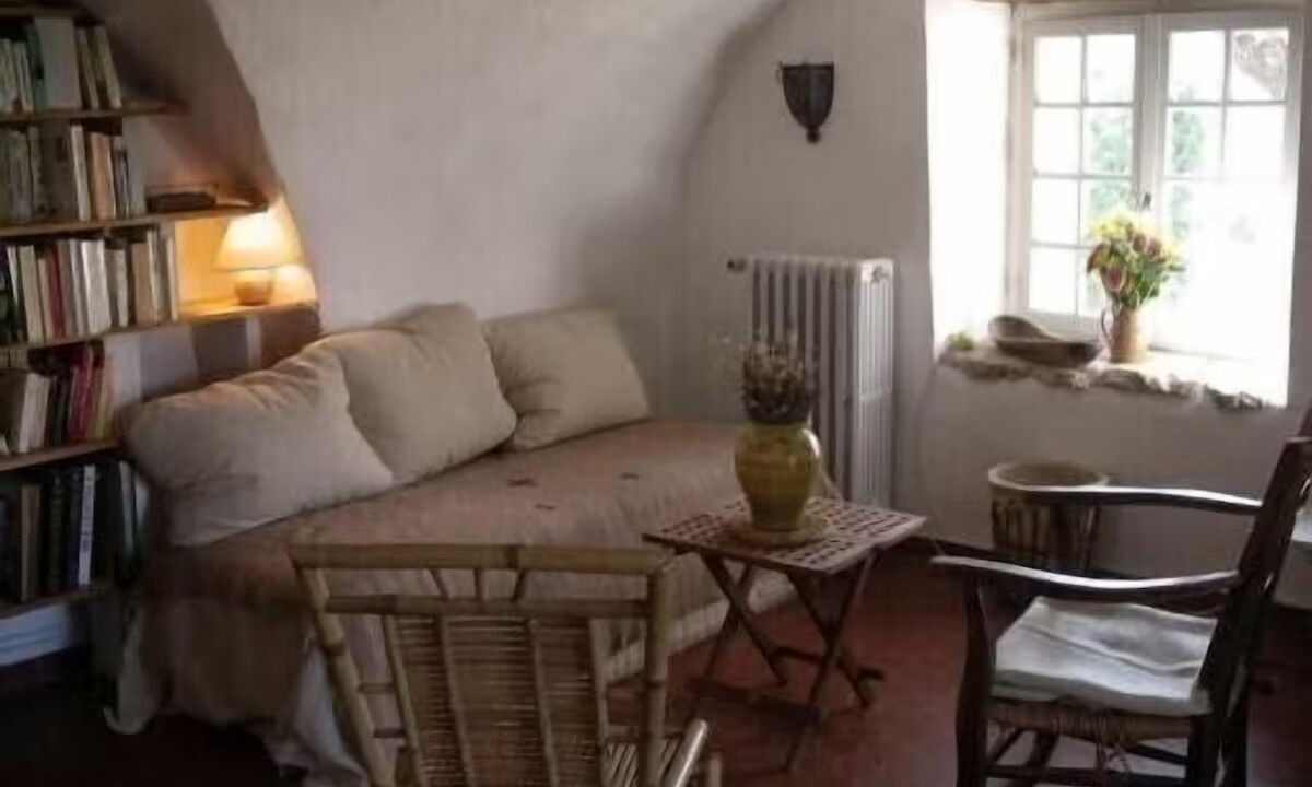 Photo of Livingroom in Buoux