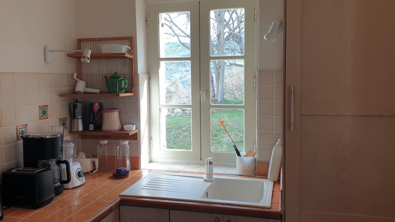 Photo of Kitchen in Buoux