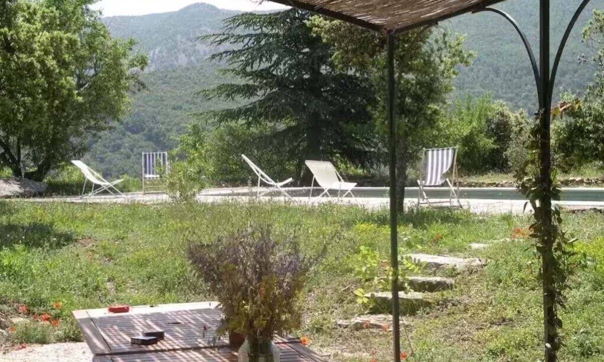 Photo of Outdoor in Buoux