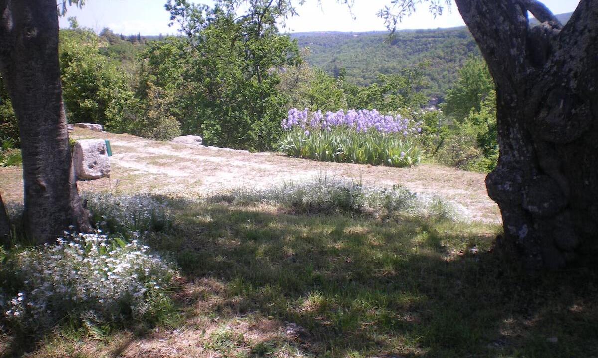 Photo of Outdoor in Buoux