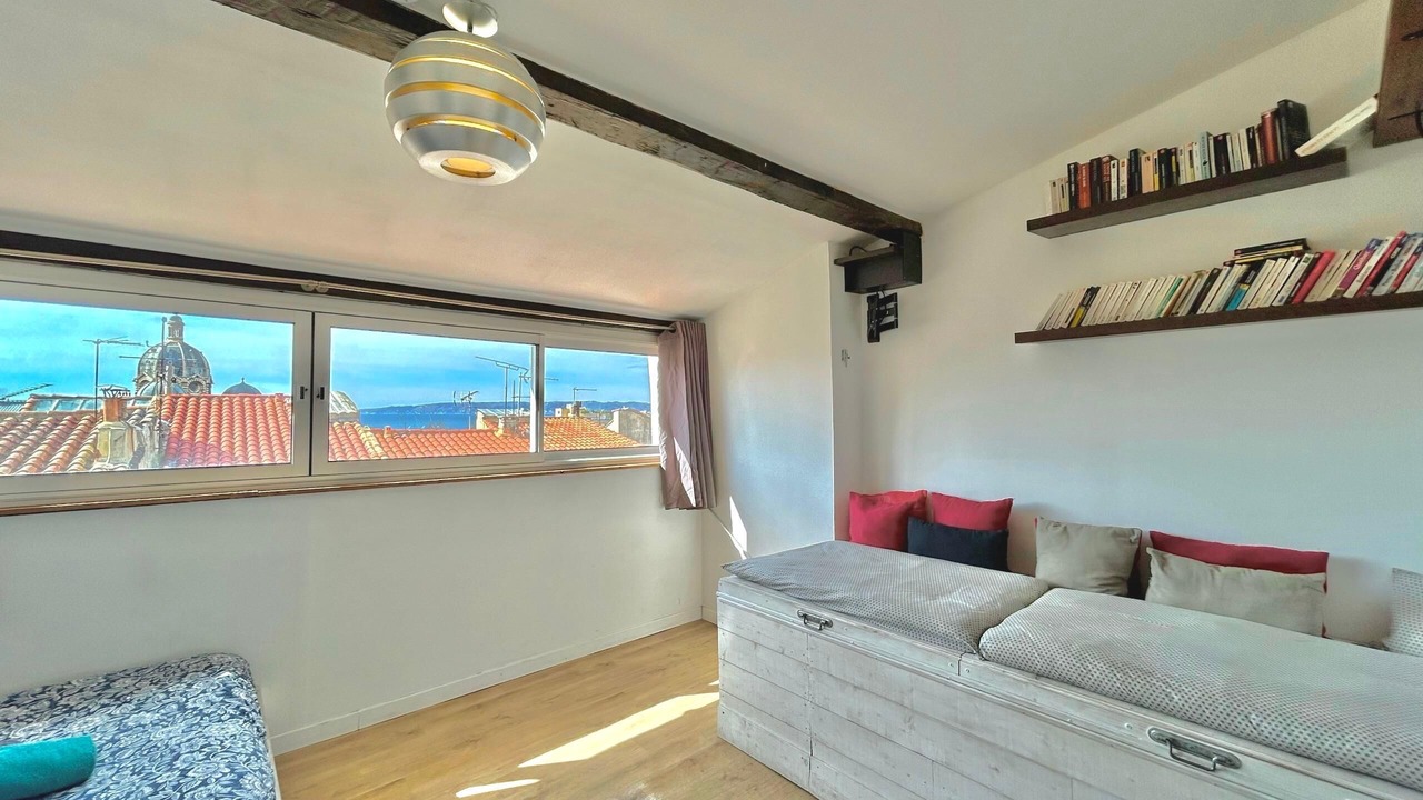 Photo of Bedroom in Quartier du Panier