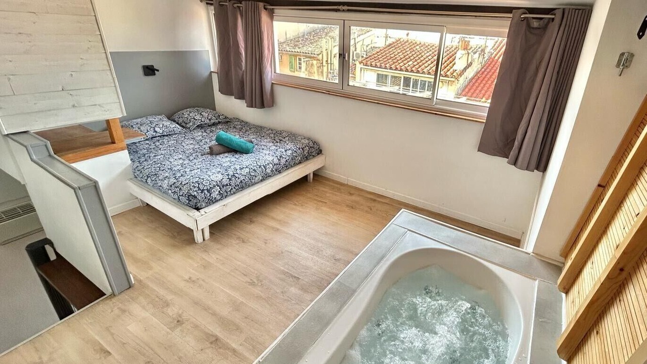 Photo of Bedroom in Quartier du Panier