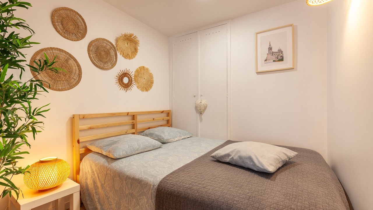 Photo of Bedroom in 8th Arrondissement