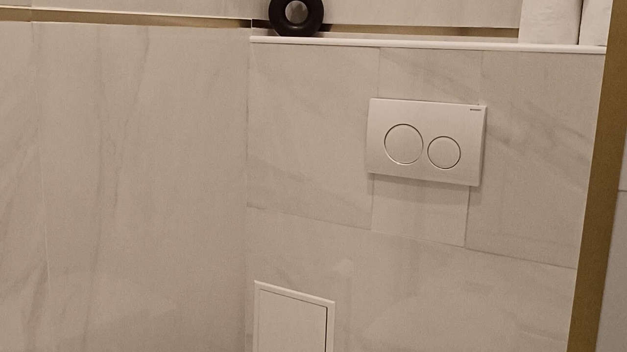 Photo of Bathroom in Avignon City Centre