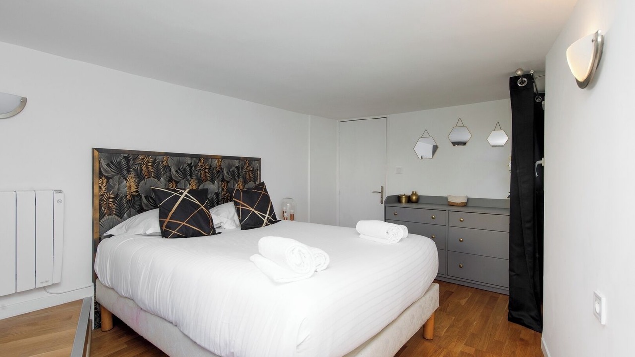 Photo of Bedroom in California - Pezou