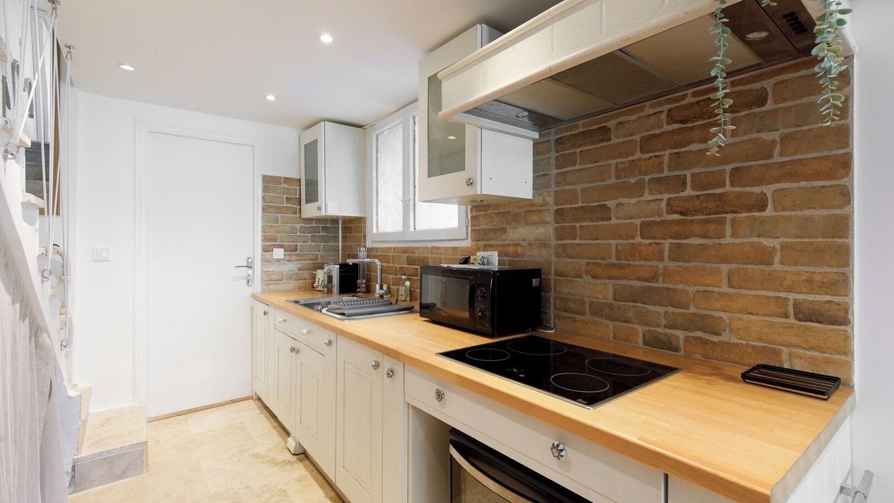Photo of Kitchen in California - Pezou