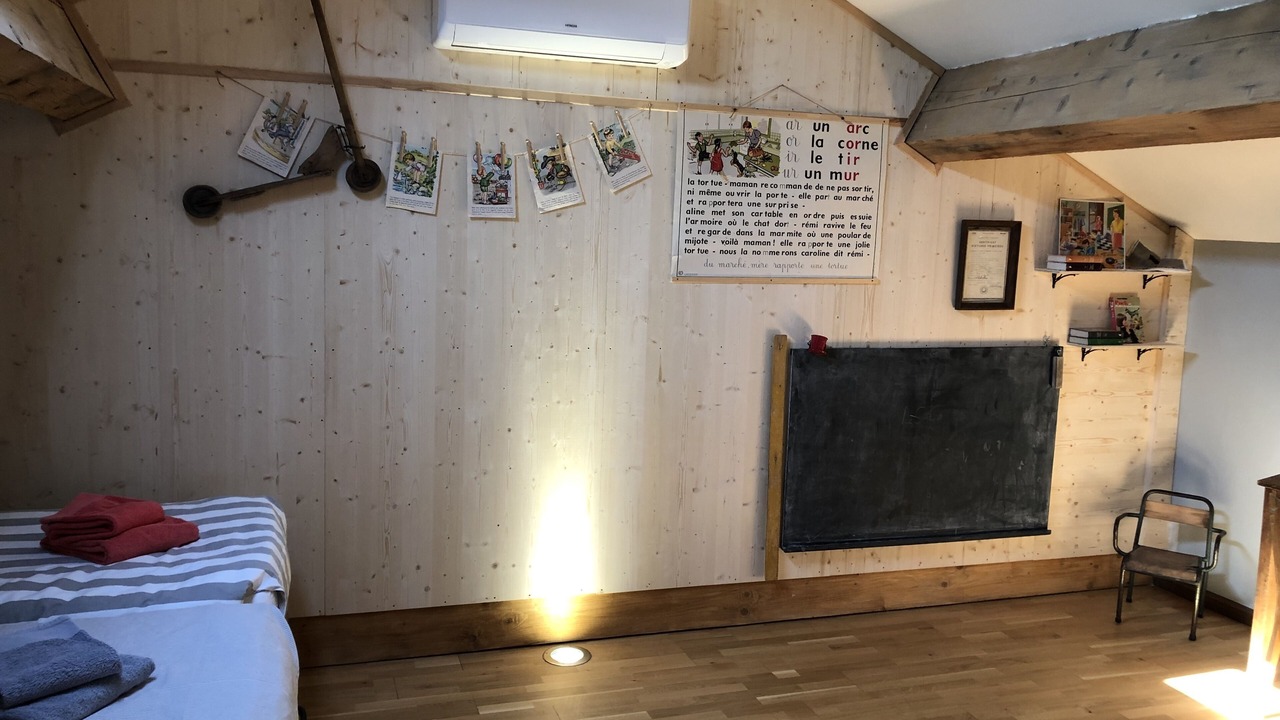 Photo of Bedroom in Lezan