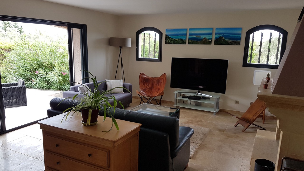 Photo of Livingroom in La Fare-les-Oliviers