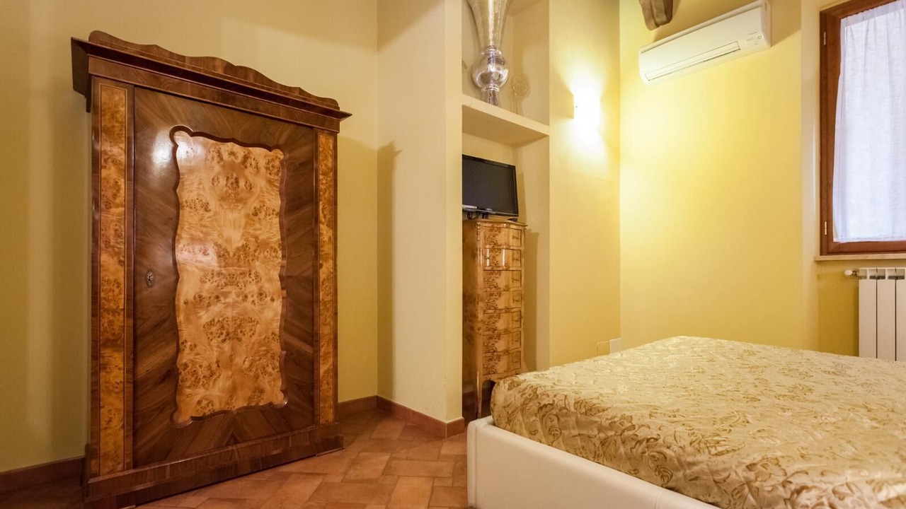 Photo of Bedroom in Rione V Ponte