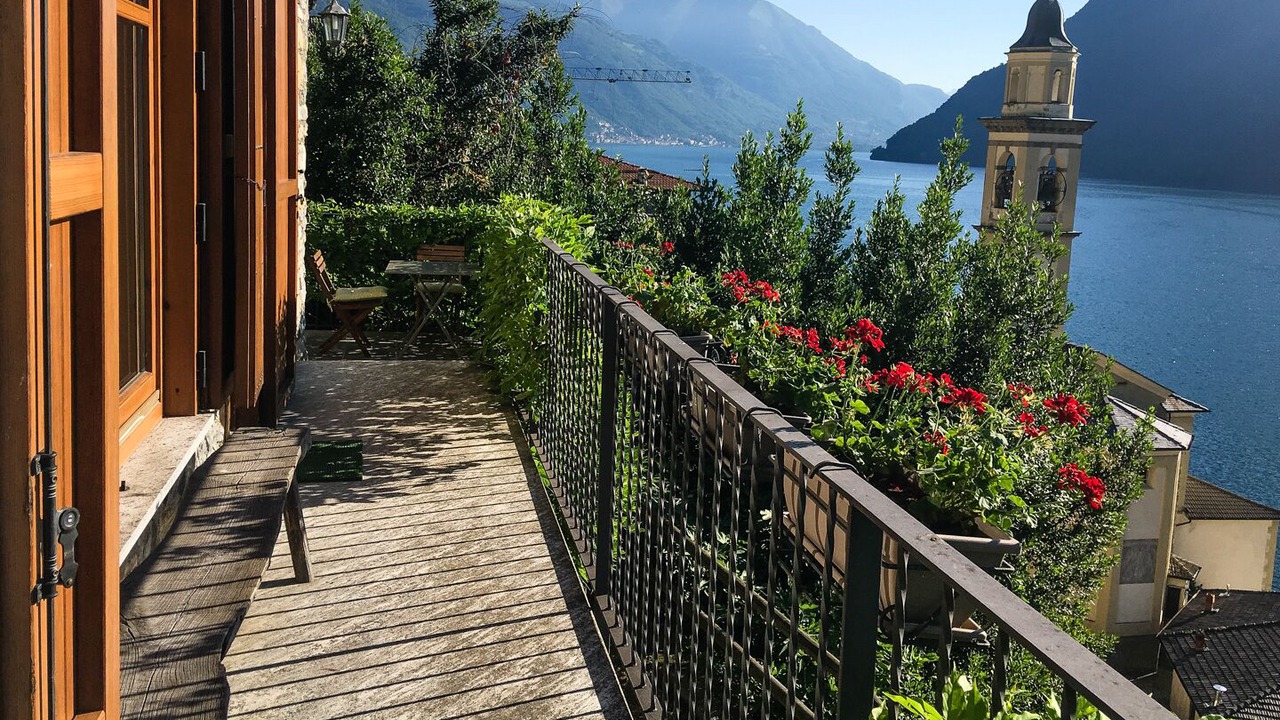Photo of Patio Balcony in Brienno
