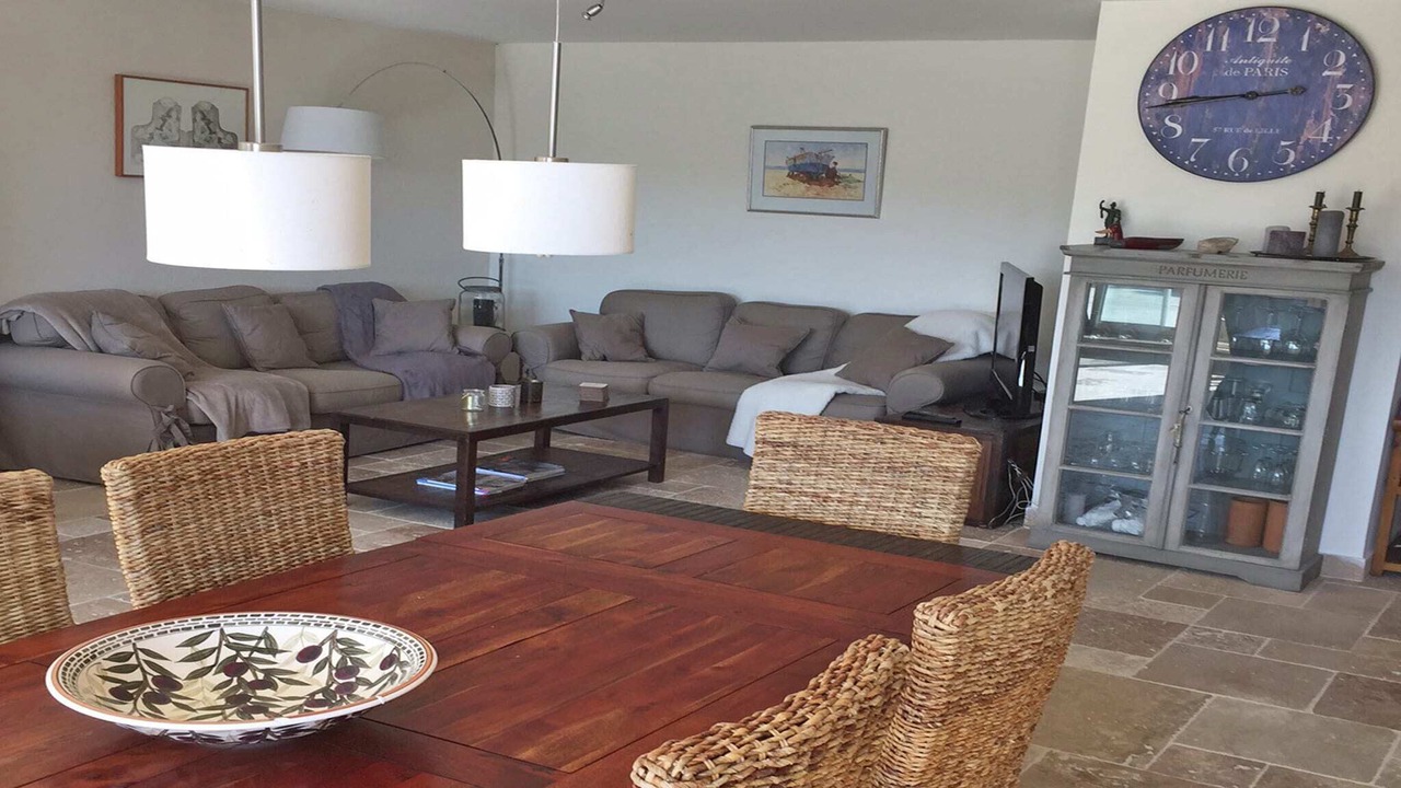 Photo of Livingroom in Ampus