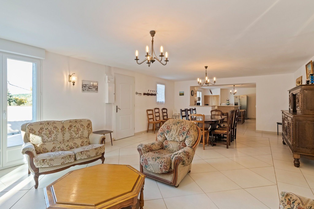 Photo of Livingroom in Tavernes