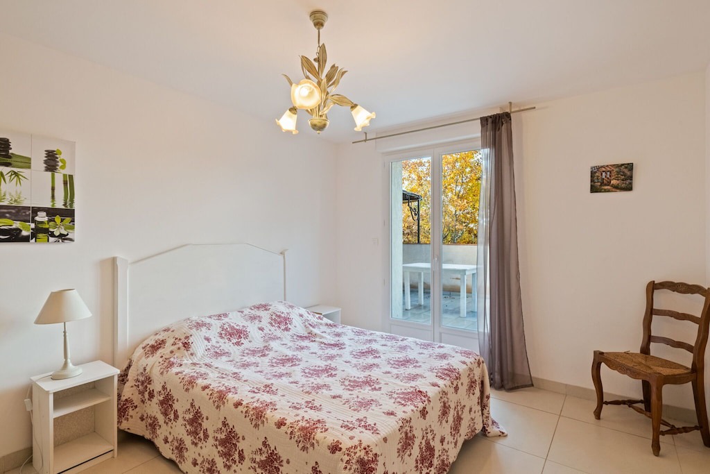 Photo of Bedroom in Tavernes