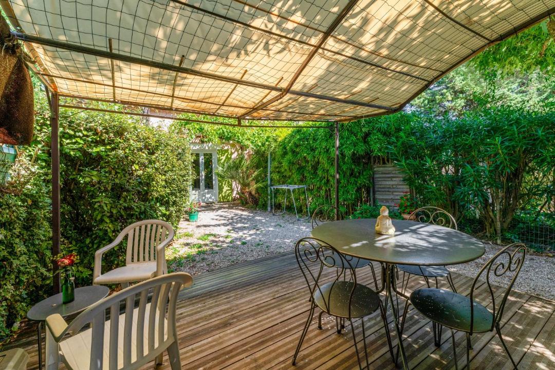 Photo of Patio Balcony in Eygalieres