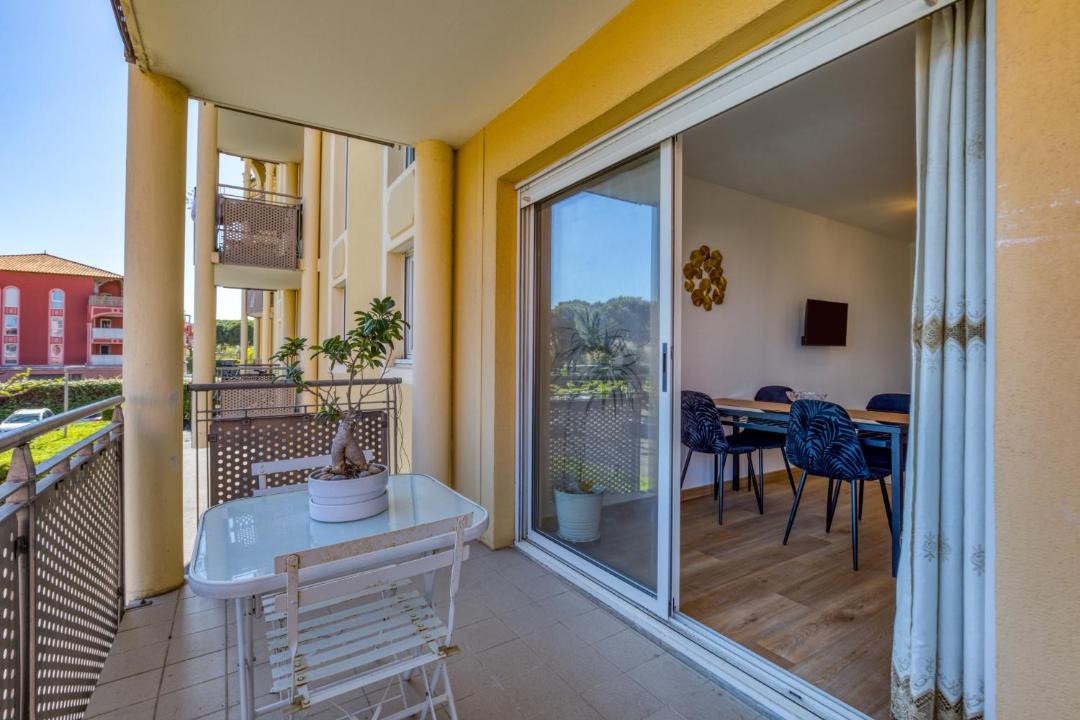Photo of Patio Balcony in Port Ariane