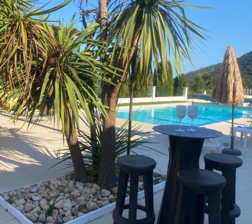 Photo of Others in Chateauneuf-Villevieille