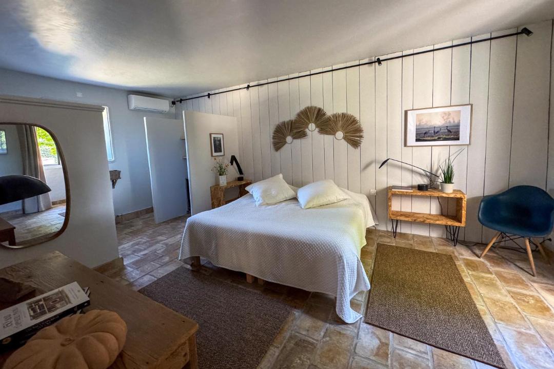 Photo of Bedroom in Noves