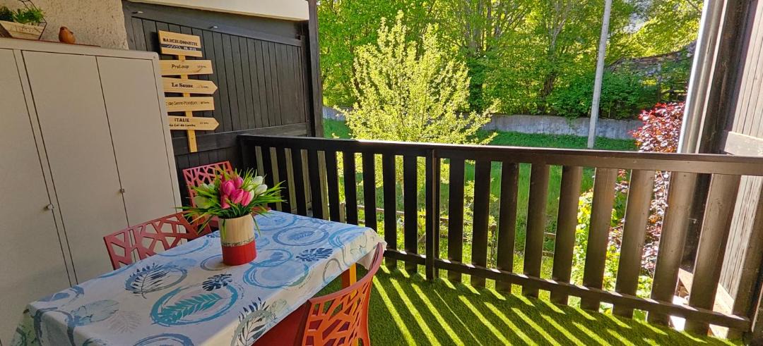 Photo of Patio Balcony in Barcelonnette