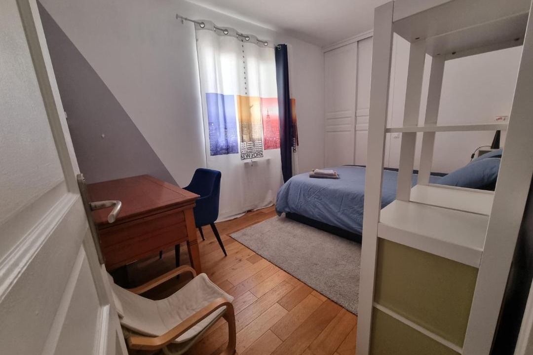Photo of Bedroom in Cuges-les-Pins