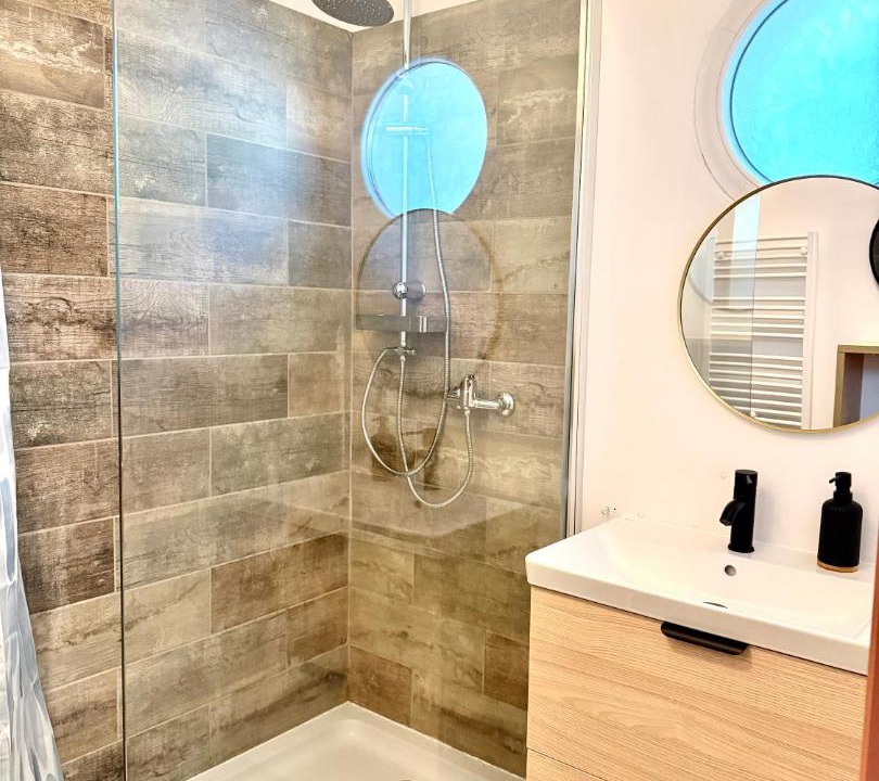 Photo of Bathroom in Molleges